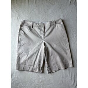Talbots Perfect Short 9.5" White Bermuda Shorts 10P Cotton Stretch Pockets